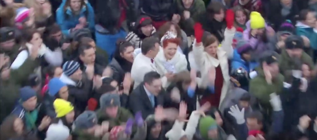 Russian bridge, groom & flash mob