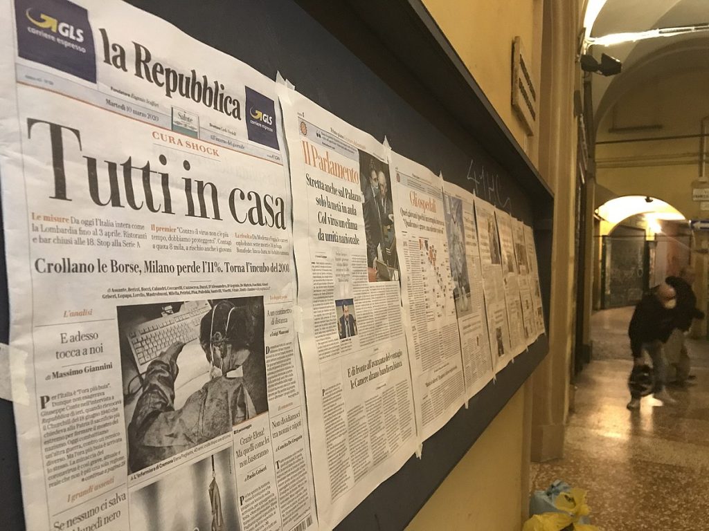 Italian newspaper headlines warn everyone to stay home